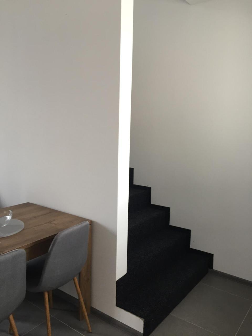 Miromar Apartment Podivin